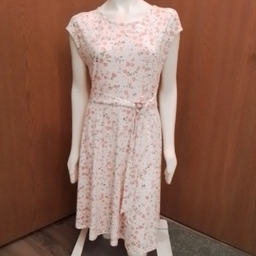 NWOT Soft Floral Dress in Cream/Light Coral Pink, Size L.